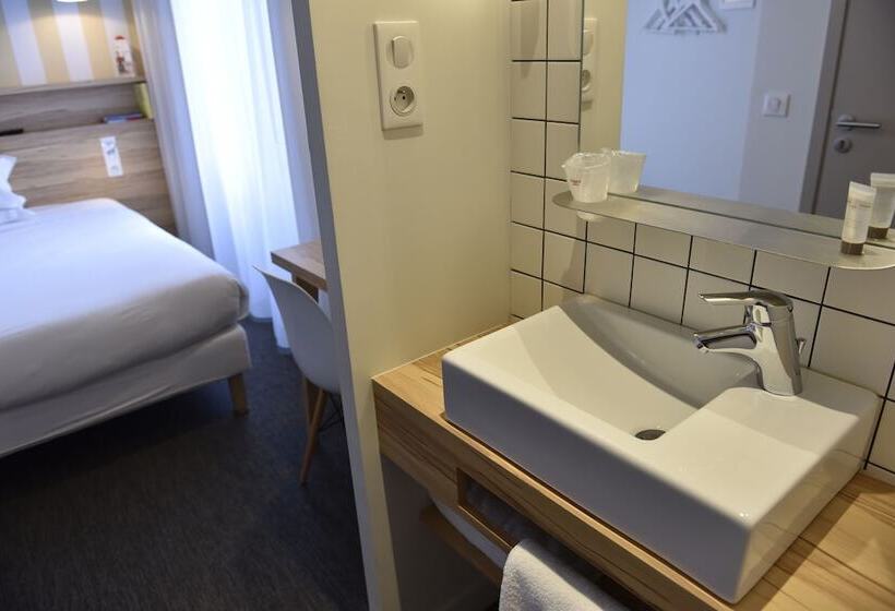 Отель Hôtel Et Apparts Marin