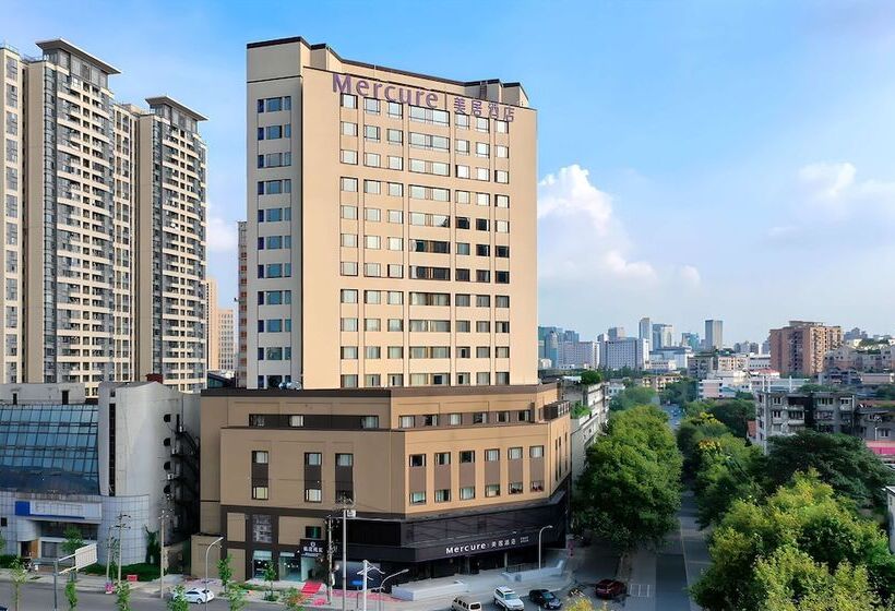 בית מלון כפרי Mercure Chengdu Jinniu Wanda Plaza