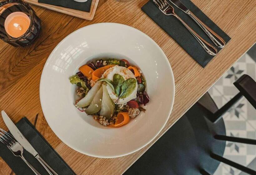 Отель Mercure Krakow Fabryczna City