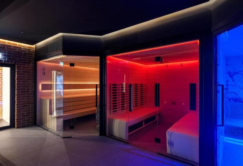 Отель Mercure Krakow Fabryczna City