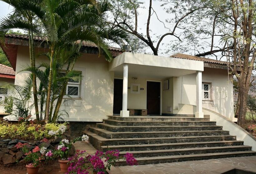 فندق Modi S Resort Karjat