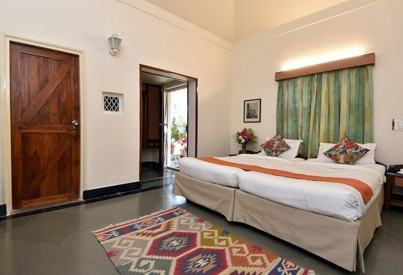 فندق Modi S Resort Karjat