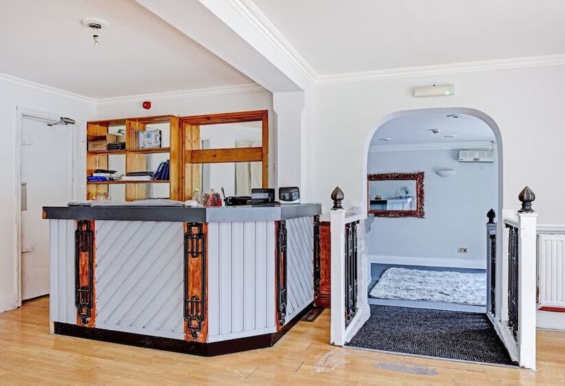 فندق Oyo Lodge Birmingham Airport & Nec