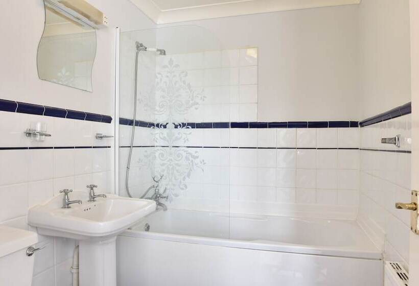 فندق Oyo Lodge  Birmingham Airport & Nec