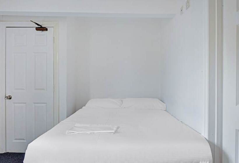 فندق Oyo Lodge  Birmingham Airport & Nec