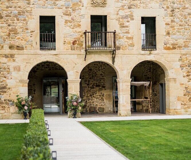 ホテル Pico Velasco