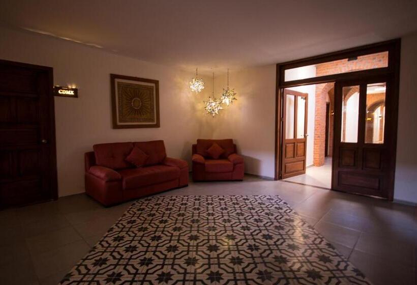 ホテル Santa Rosa By Rotamundos