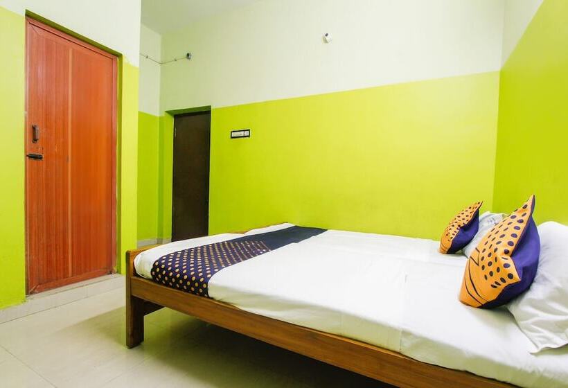 호텔 Spot On 60738 Senaithalaivar Residency