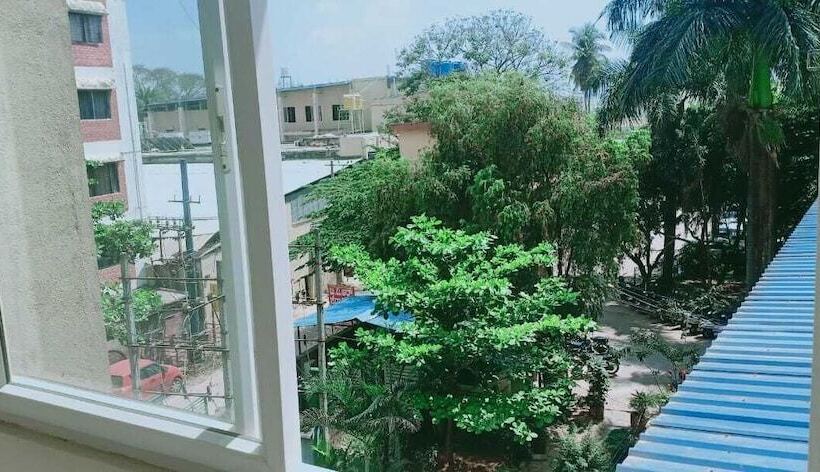 فندق Suvarna Regency