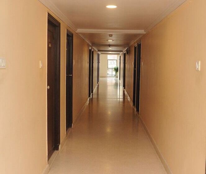 فندق Suvarna Regency