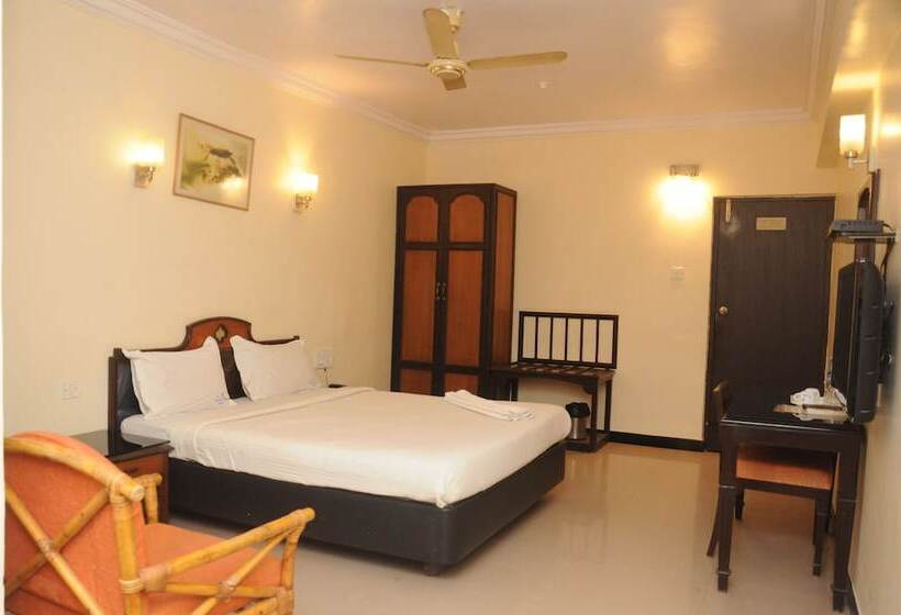 فندق Suvarna Regency