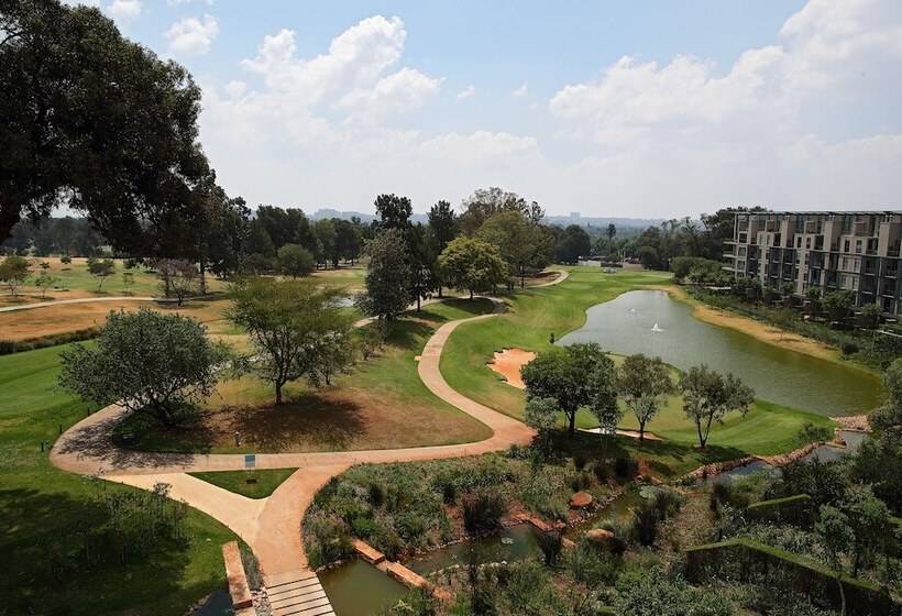 酒店 The Houghton Skyline