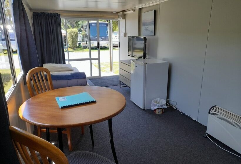 酒店 Picton S Waikawa Bay Holiday Park