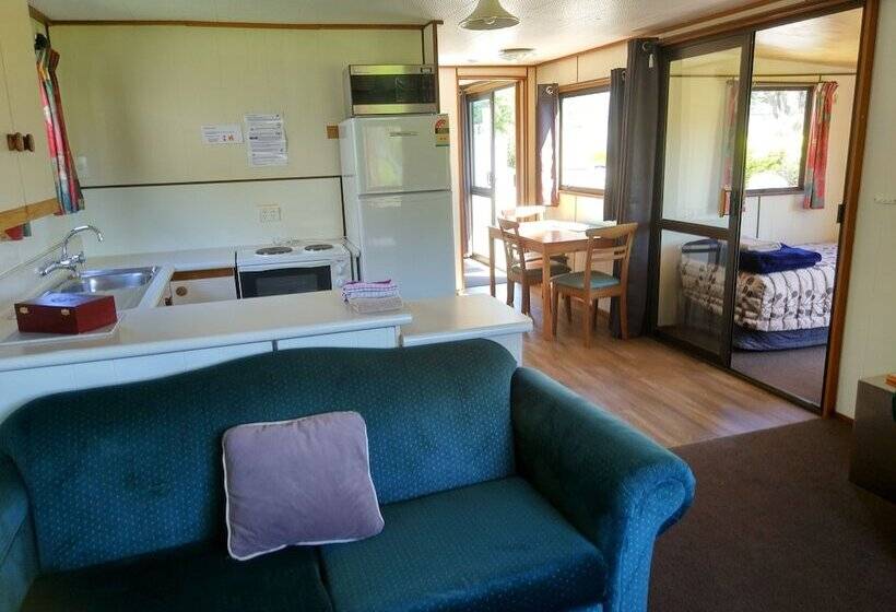 酒店 Picton S Waikawa Bay Holiday Park