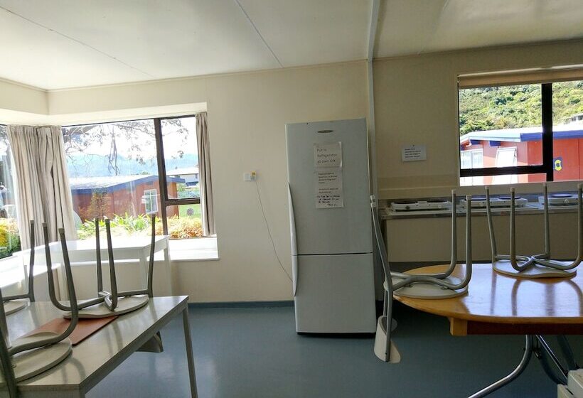 酒店 Picton S Waikawa Bay Holiday Park