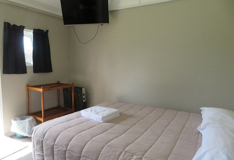 בית מלון כפרי Whanganui Seaside Holiday Park