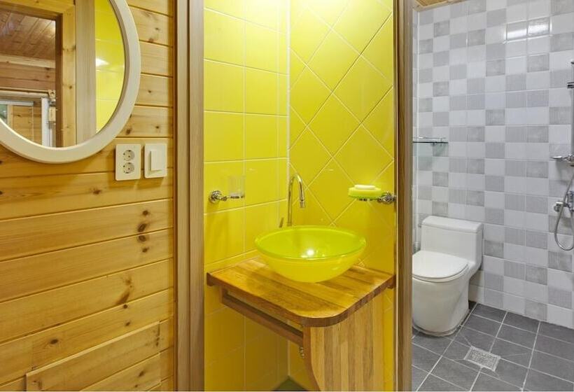 Hwacheon Parprika Yellow Pension