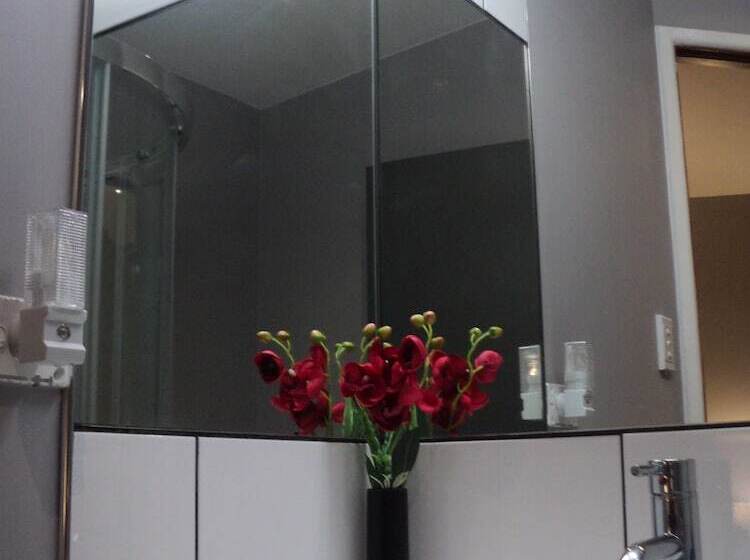 Koutu Beach Bed And Breakfast