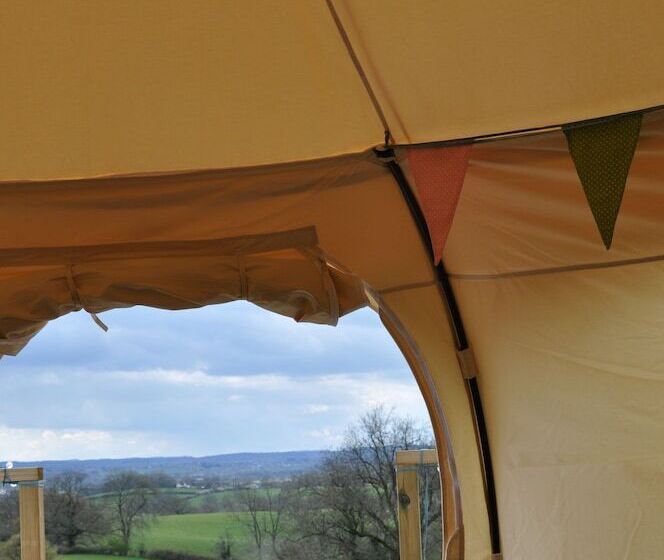 Lovely Spacious Lotus Bell Tent In Shaftesbury, Uk