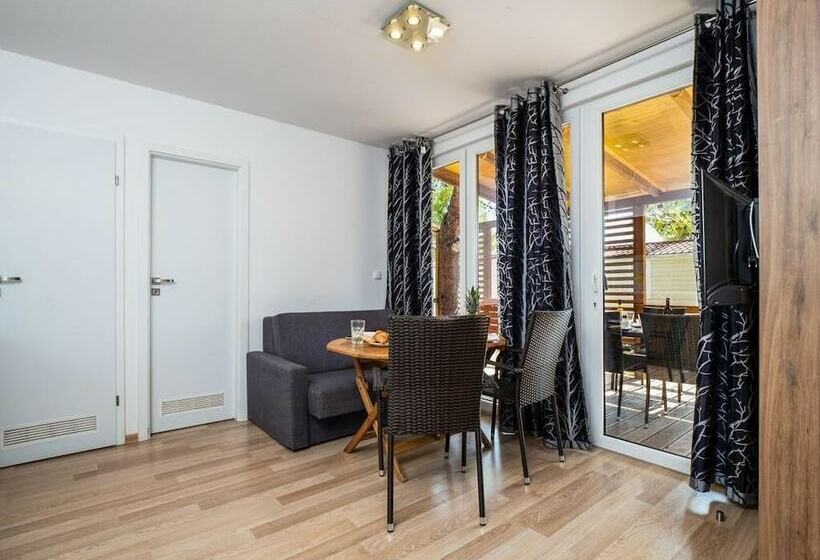 Mediteran Travel Mobile Homes Solaris