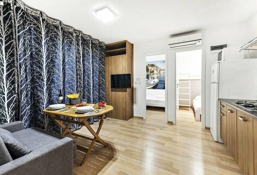 Mediteran Travel Mobile Homes Solaris