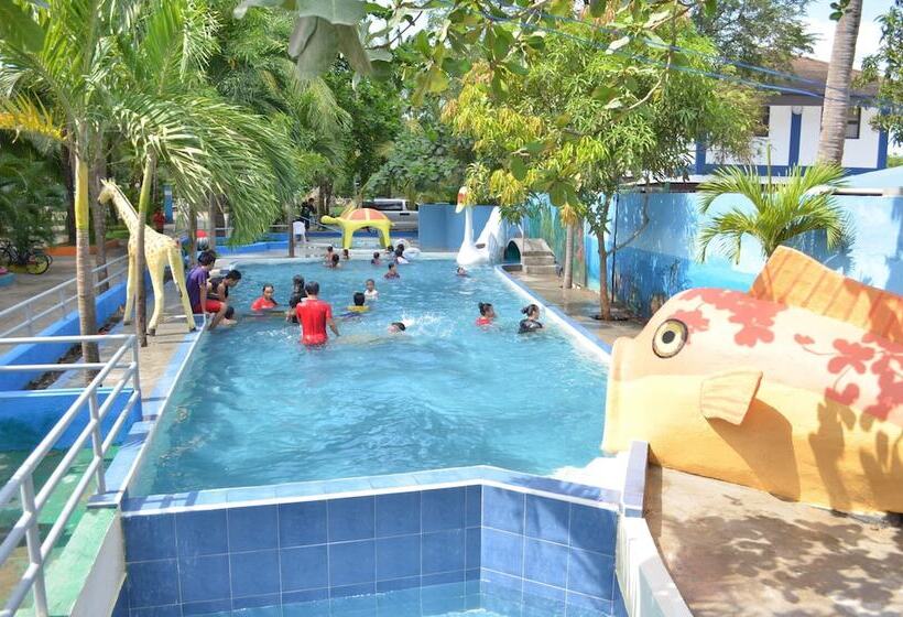 Morongstar Hotel And Resort