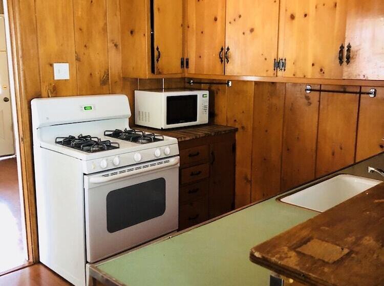 Mountain View Cabins