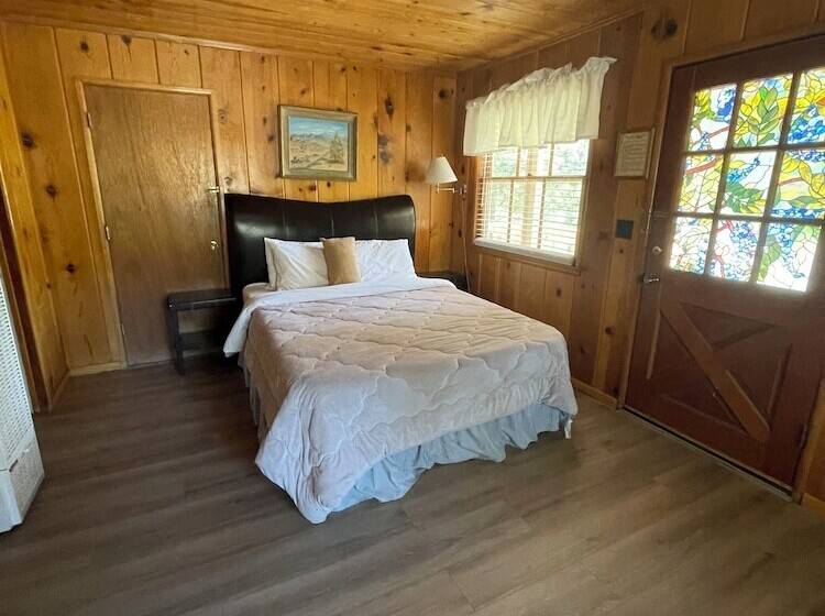 Mountain View Cabins