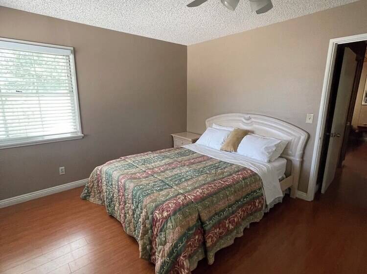 Mountain View Cabins