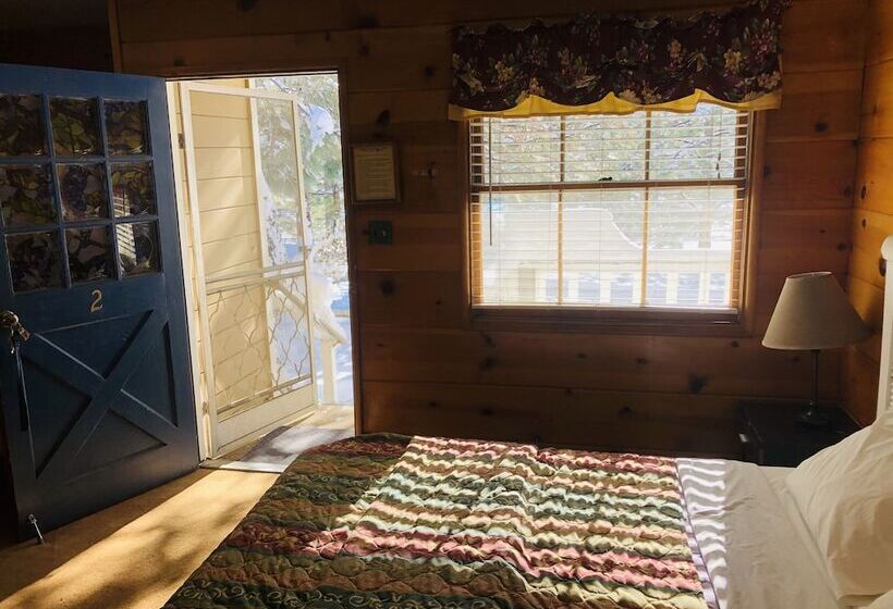 Mountain View Cabins