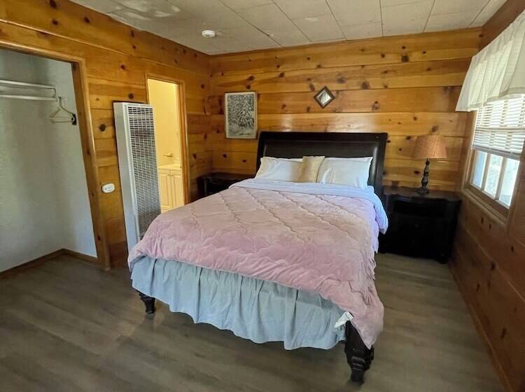 Mountain View Cabins