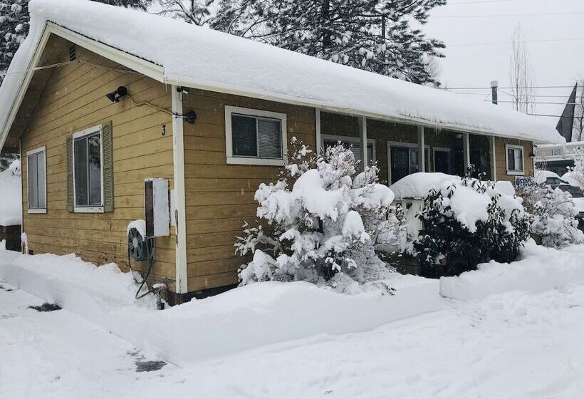 Mountain View Cabins