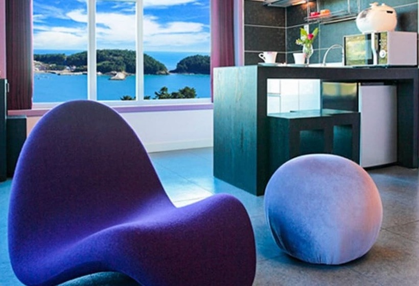 Namhae Elnido Pension