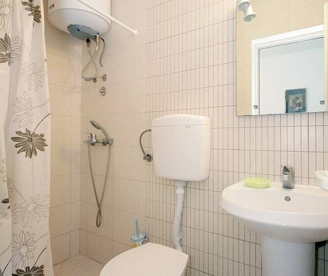 پانسیون Apartments Aleksandar