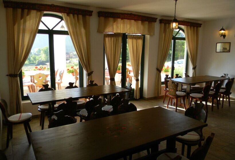 بنسيون Casa Kiraly Vendeghaz