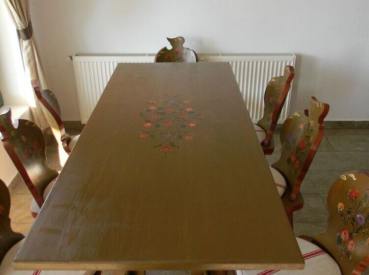 بنسيون Casa Kiraly Vendeghaz