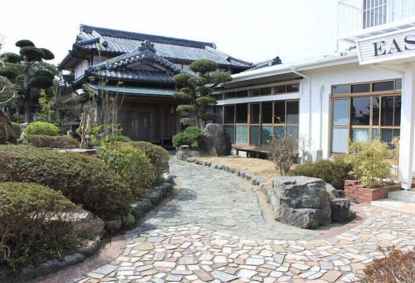 پانسیون Easy Hostel