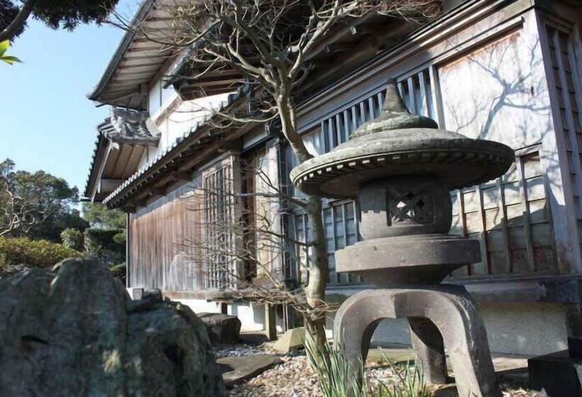 پانسیون Easy Hostel