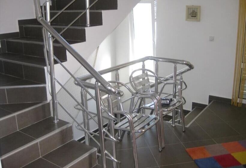 پانسیون Guest House Villa Alea