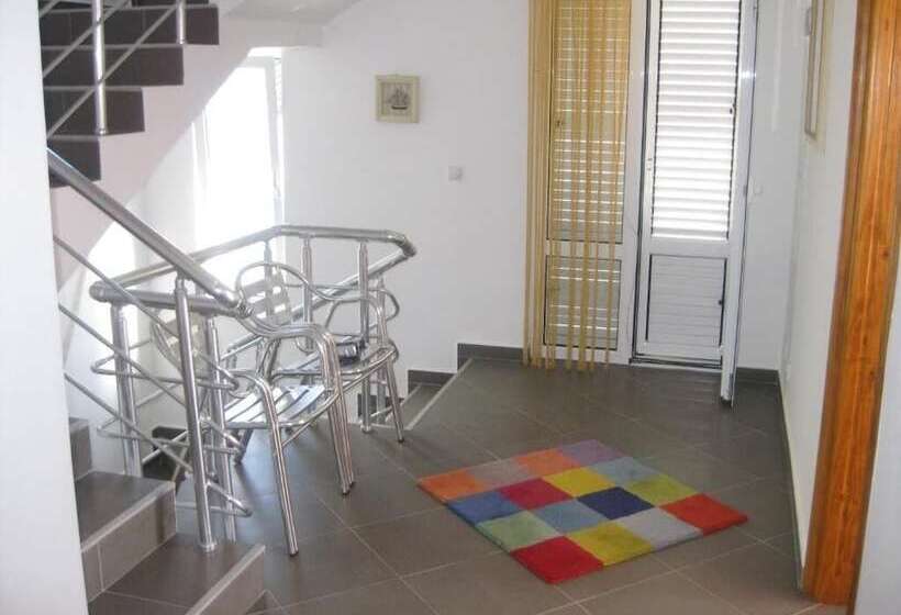 پانسیون Guest House Villa Alea