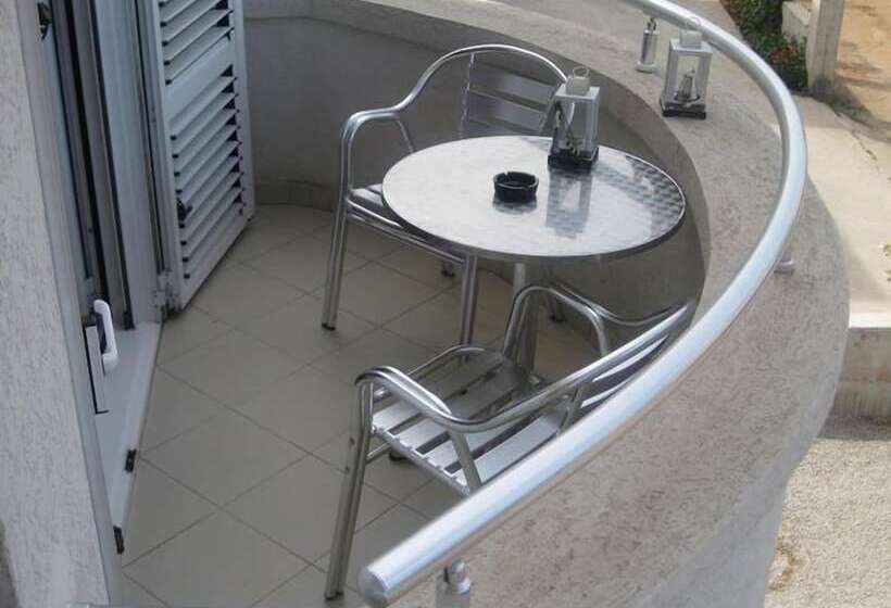 پانسیون Guest House Villa Alea