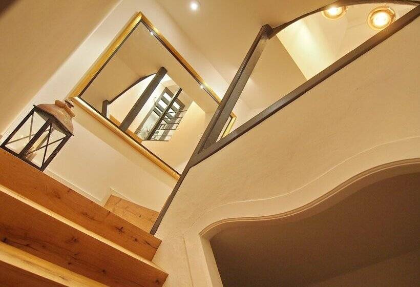 بنسيون La Vita E Bella Iv