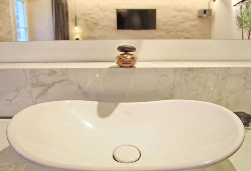 بنسيون La Vita E Bella Iv