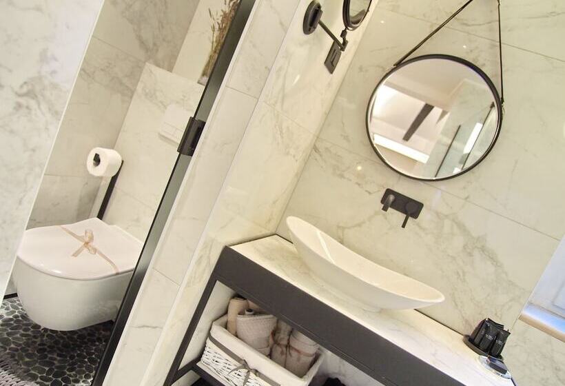 بنسيون La Vita E Bella Iv