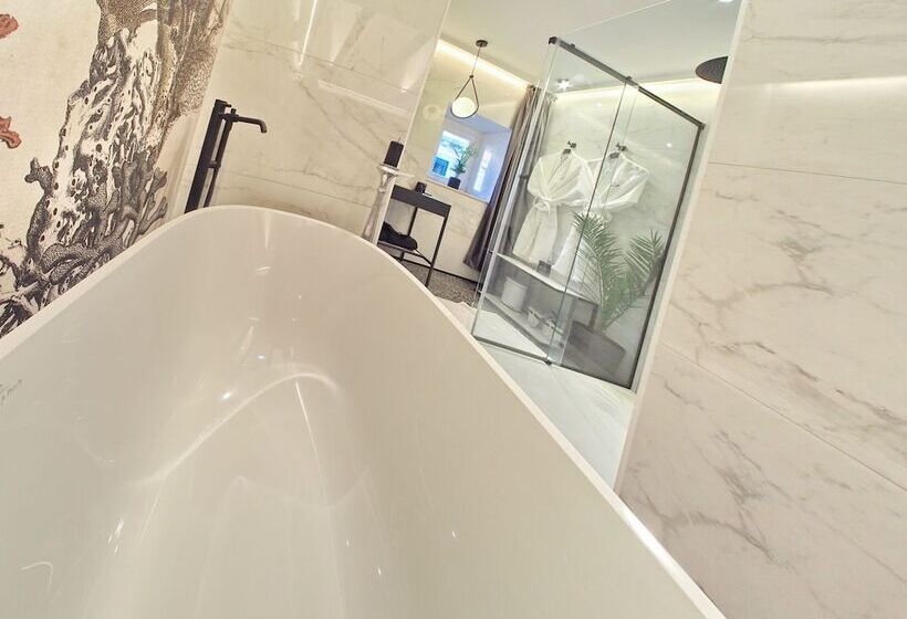 بنسيون La Vita E Bella Iv