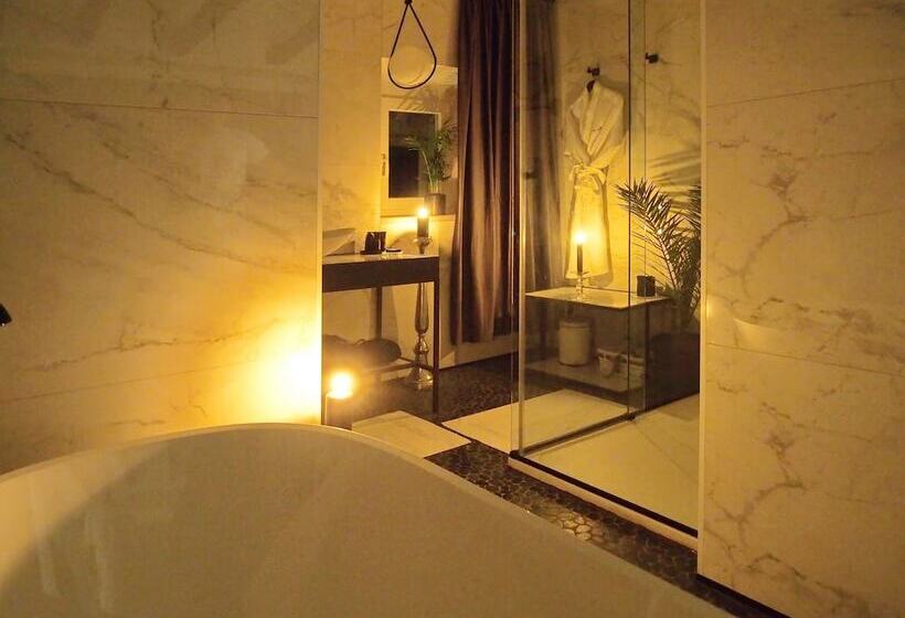 بنسيون La Vita E Bella Iv