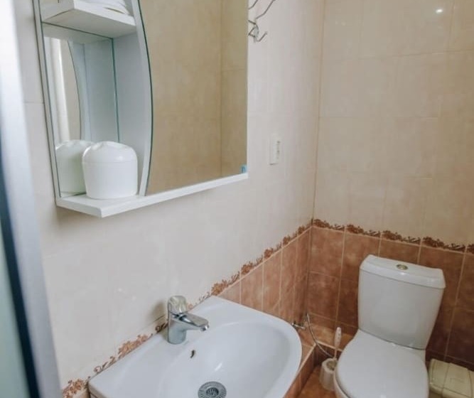 پانسیون Laura Guest House