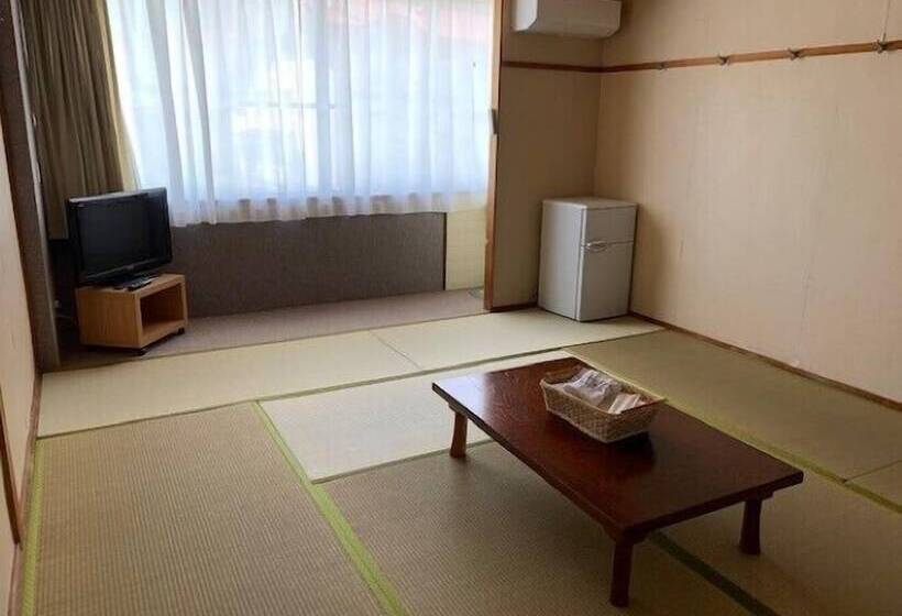 펜션 Lodge New Katsuraya