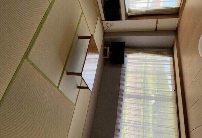 펜션 Lodge New Katsuraya