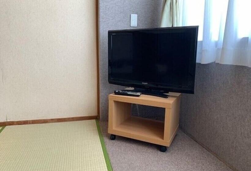 بنسيون Lodge New Katsuraya